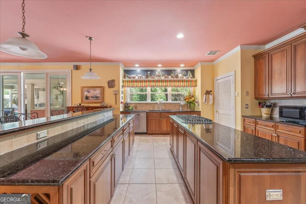 1741 Indian Woods DR Greensboro, GA 30642