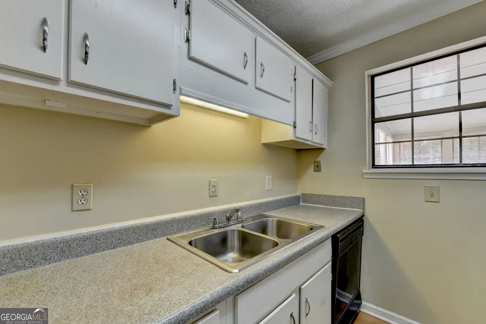 2484 Rhoanoke DR Duluth, GA 30096