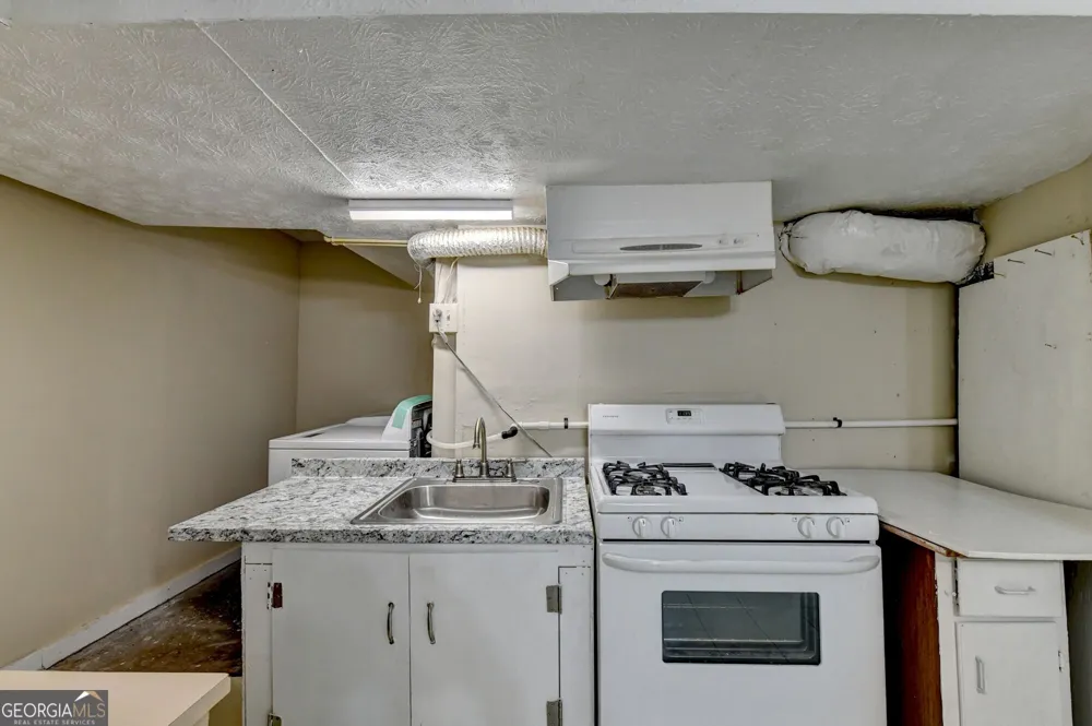 2484 Rhoanoke DR Duluth, GA 30096