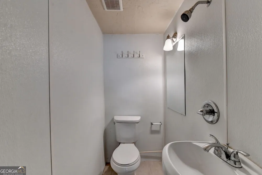 2484 Rhoanoke DR Duluth, GA 30096