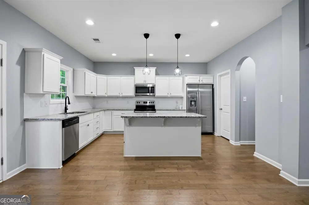200 Golden Rod TRL Perry, GA 31069