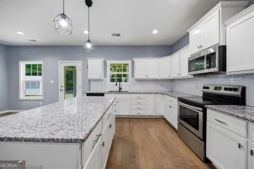 200 Golden Rod TRL Perry, GA 31069