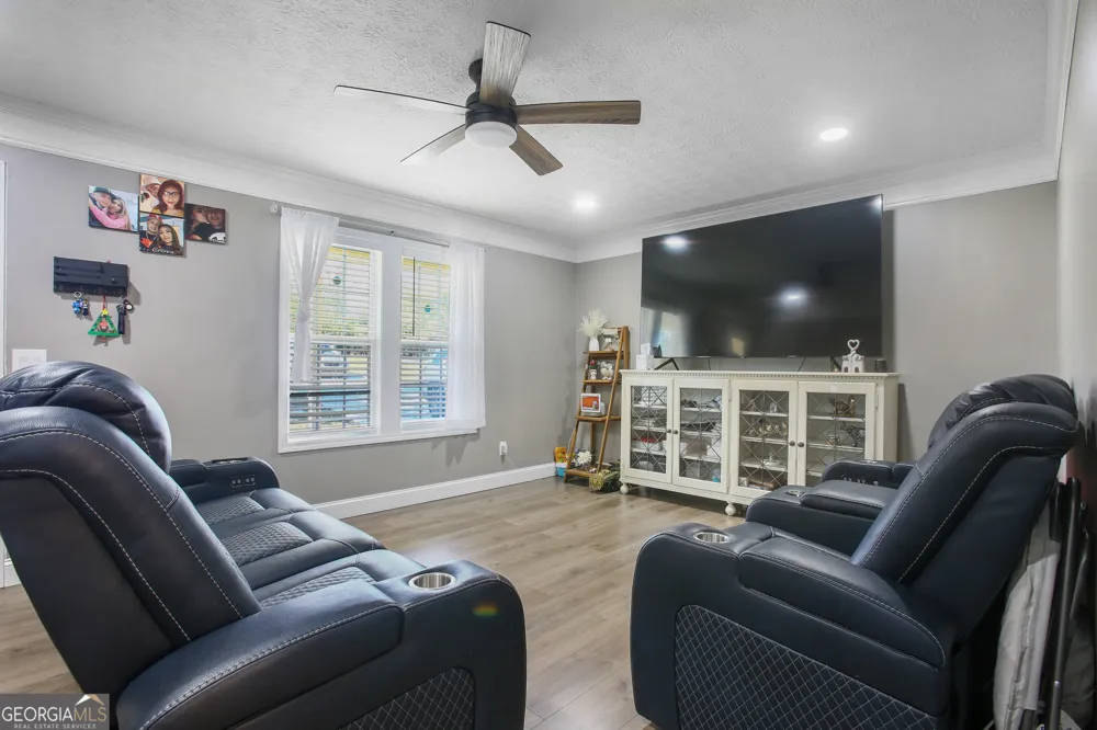 2001 RAYMONDS DR Loganville, GA 30052