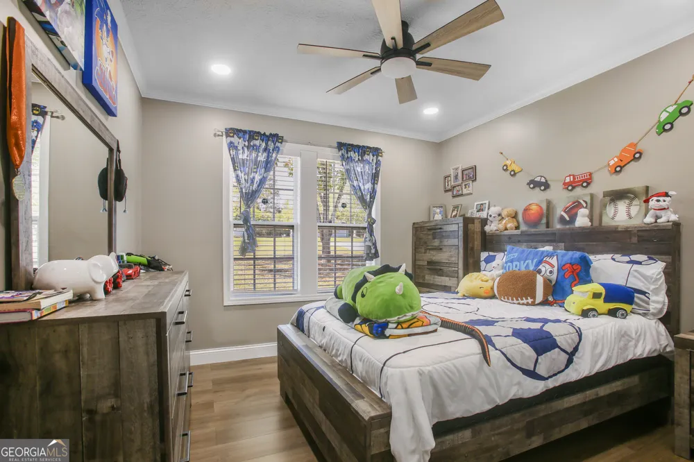 2001 RAYMONDS DR Loganville, GA 30052