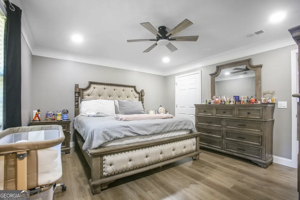 2001 RAYMONDS DR Loganville, GA 30052