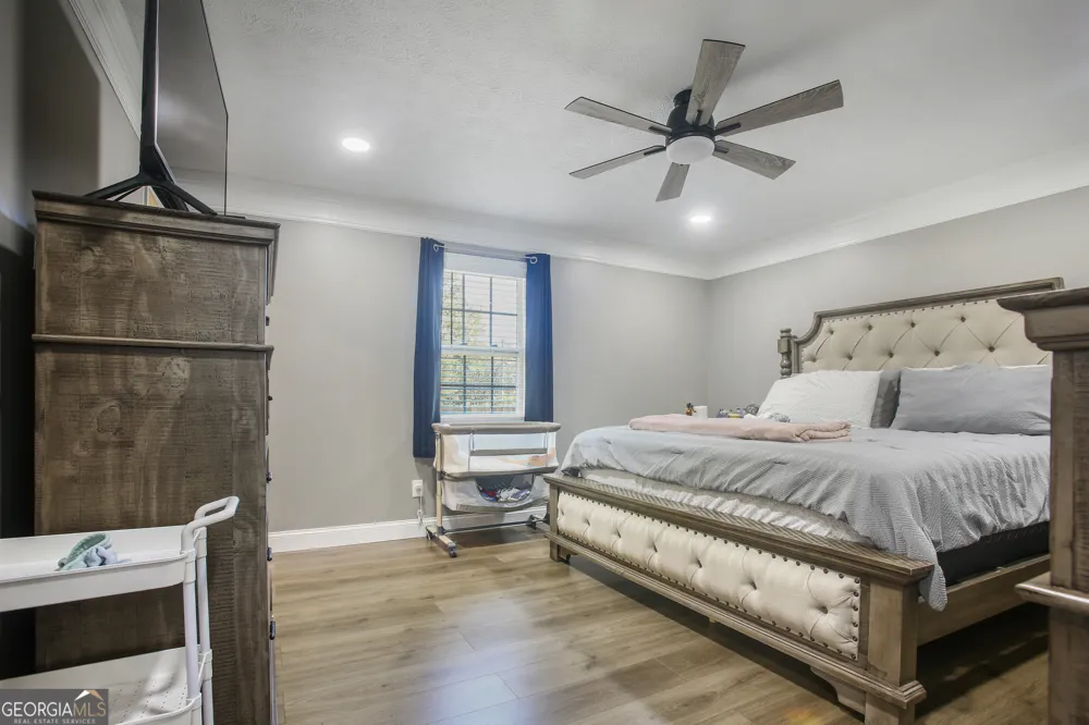 2001 RAYMONDS DR Loganville, GA 30052