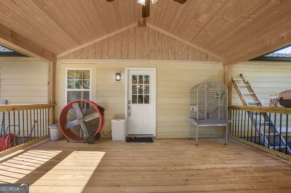 2001 RAYMONDS DR Loganville, GA 30052