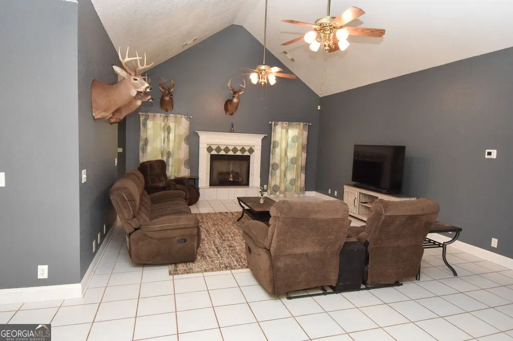 1276 Fossett RD Concord, GA 30206