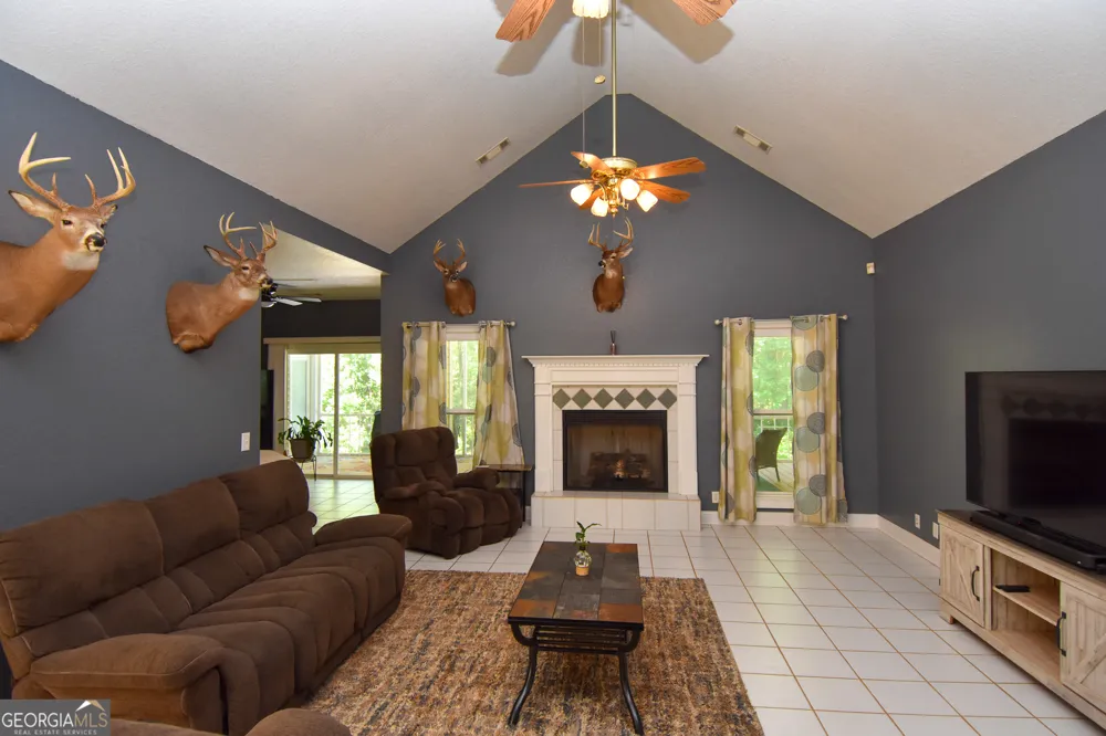 1276 Fossett RD Concord, GA 30206