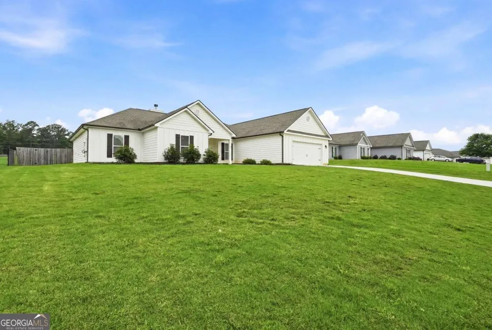 190 Marie CT Bethlehem, GA 30620