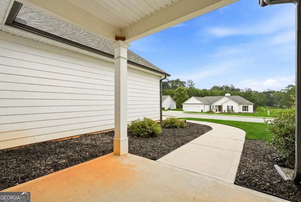 190 Marie CT Bethlehem, GA 30620