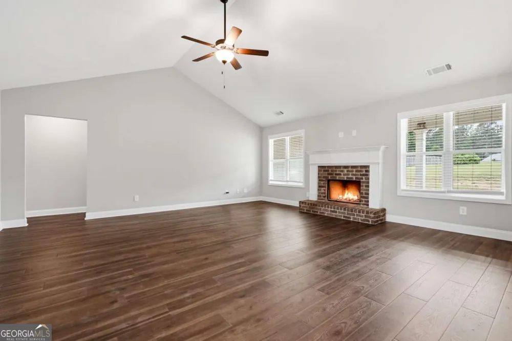 190 Marie CT Bethlehem, GA 30620