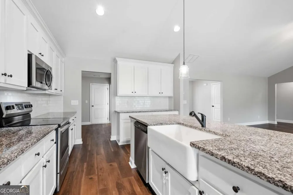190 Marie CT Bethlehem, GA 30620