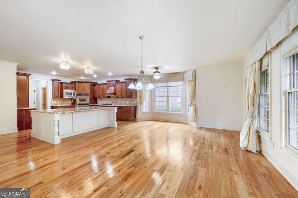 2195 Enclave Mill DR Dacula, GA 30019
