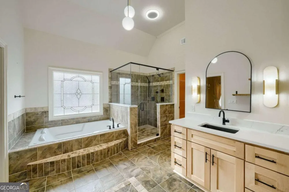 2195 Enclave Mill DR Dacula, GA 30019