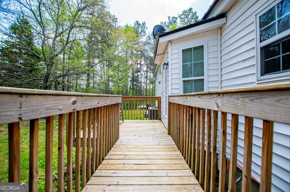 1011 Rainey RD Temple, GA 30179
