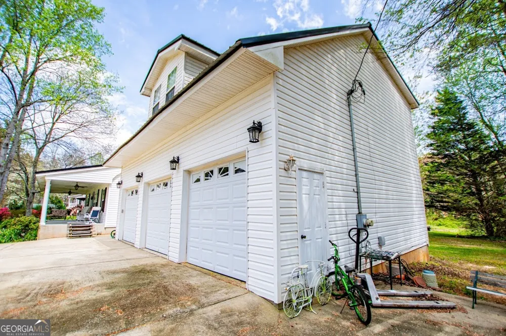 1011 Rainey RD Temple, GA 30179