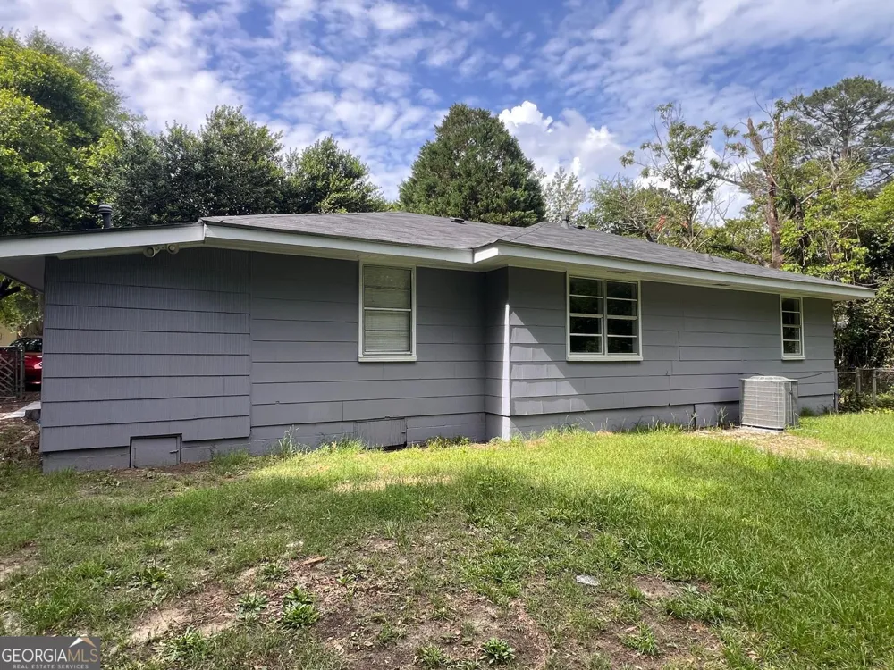 2768 Nancy DR Macon, GA 31206