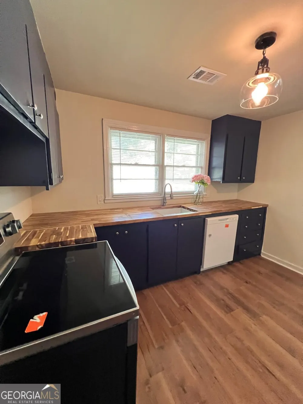 2768 Nancy DR Macon, GA 31206