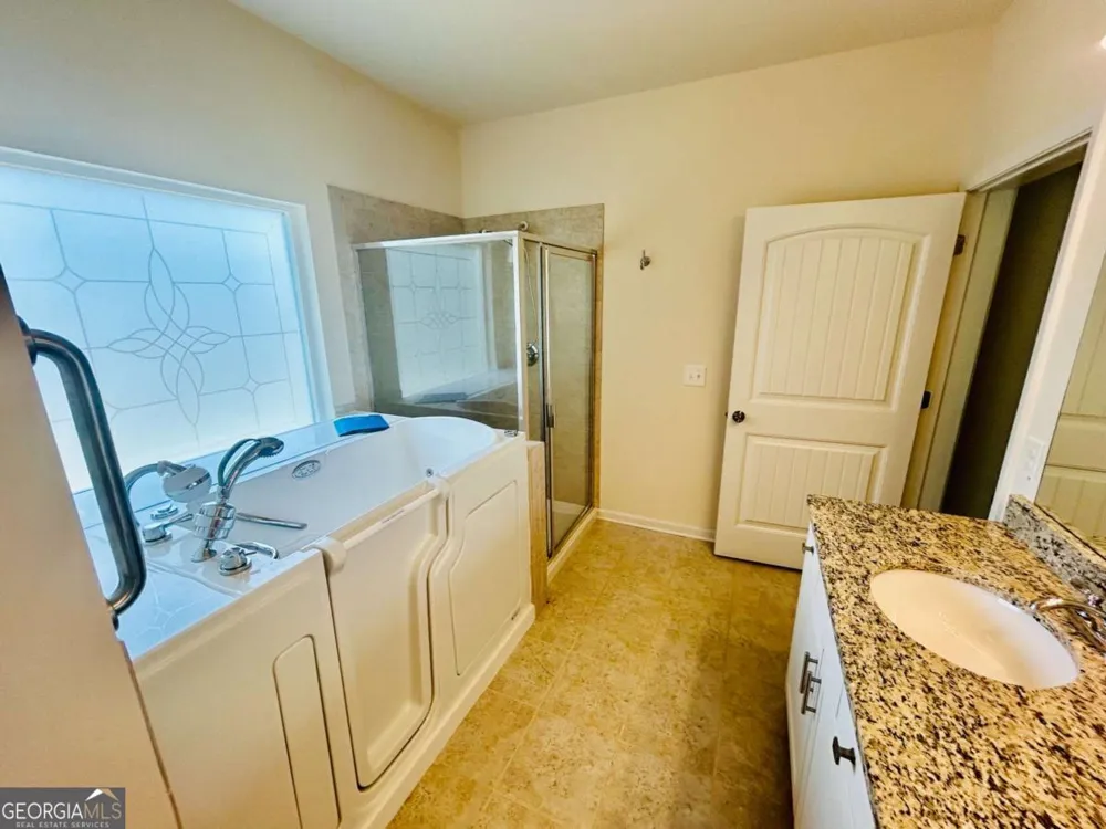 294 Orange CIR Dawsonville, GA 30534