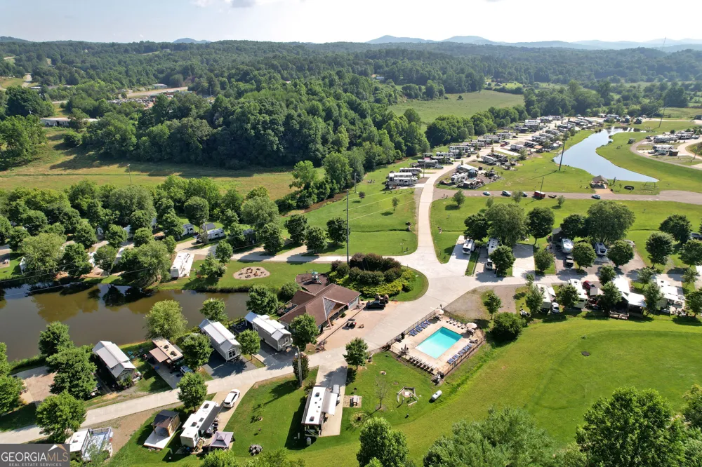 33 Mountain Meadows CIR Morganton, GA 30560