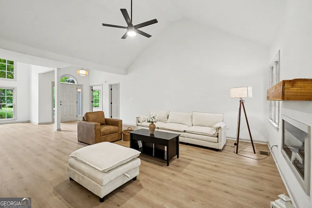 265 Lakeview LN Hiram, GA 30141