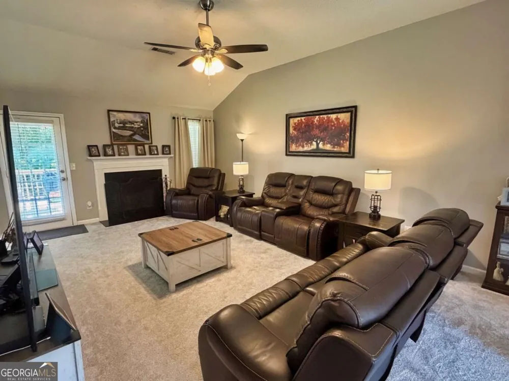 713 Moonlite TRCE Winder, GA 30680