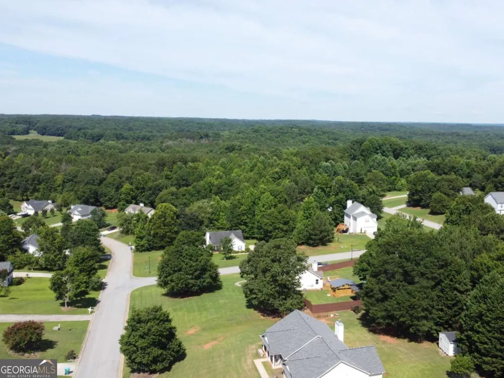 713 Moonlite TRCE Winder, GA 30680