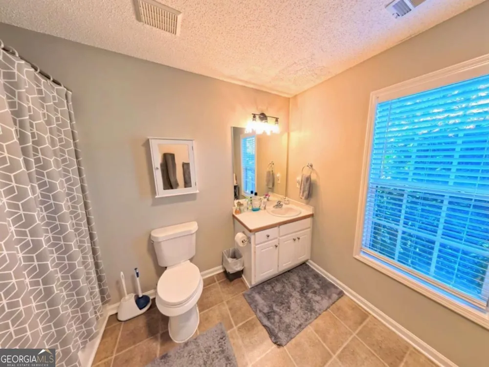 713 Moonlite TRCE Winder, GA 30680