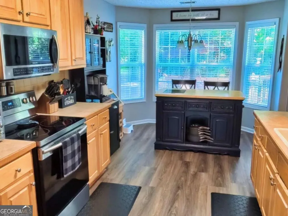 713 Moonlite TRCE Winder, GA 30680