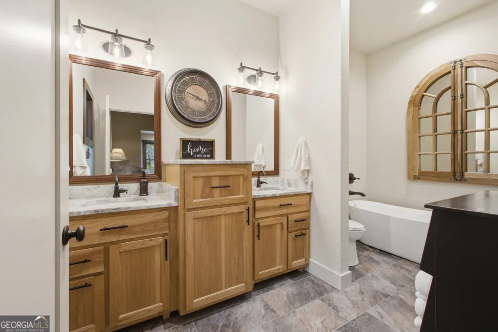 3014 Oakey Mountain RD Clarkesville, GA 30523