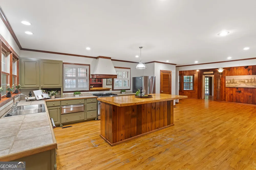 2735 Henry ST Augusta, GA 30909