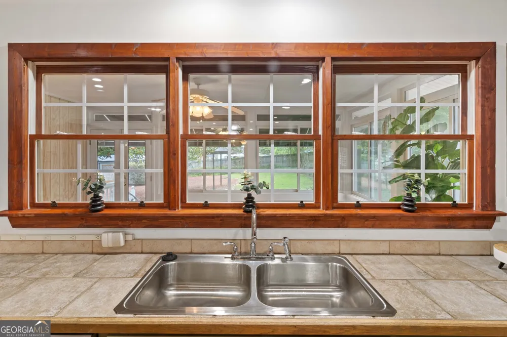 2735 Henry ST Augusta, GA 30909