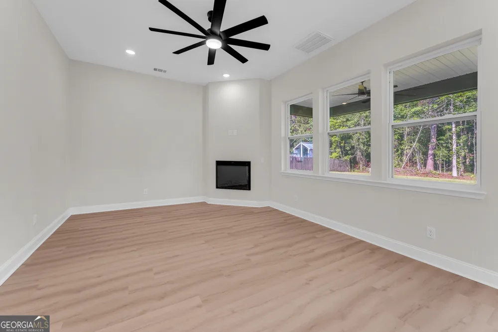 1105 Woodland DR Pooler, GA 31322