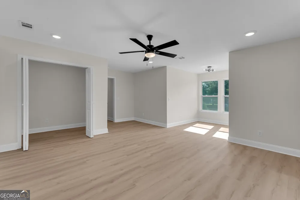 1105 Woodland DR Pooler, GA 31322
