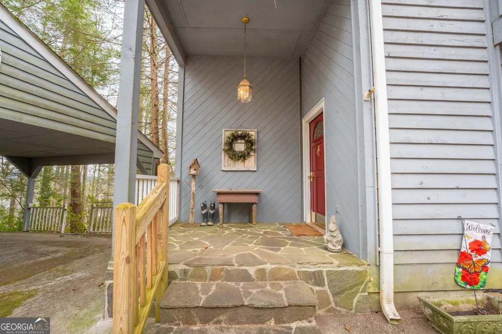 191 Applewood DR Tiger, GA 30576