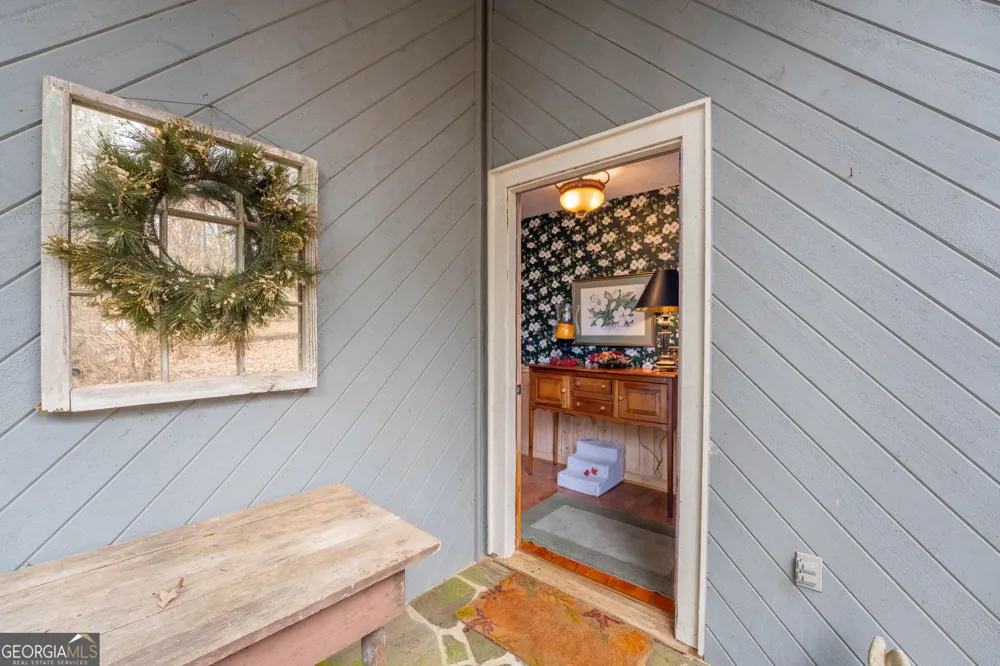 191 Applewood DR Tiger, GA 30576