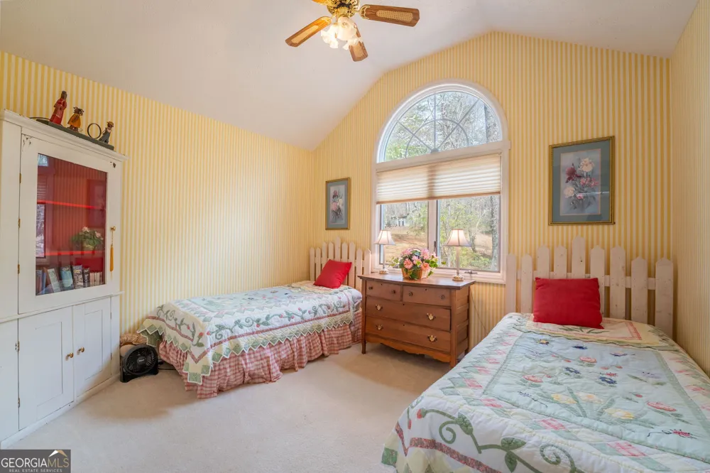 191 Applewood DR Tiger, GA 30576