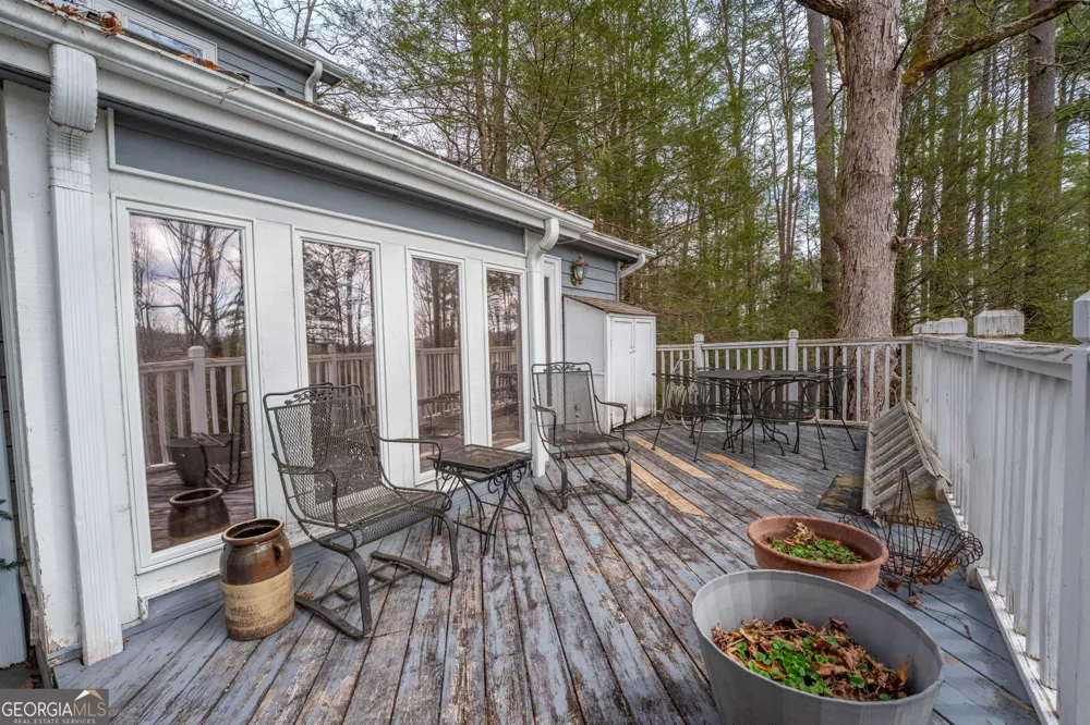 191 Applewood DR Tiger, GA 30576