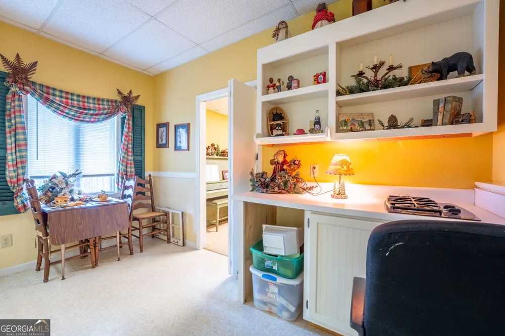 191 Applewood DR Tiger, GA 30576