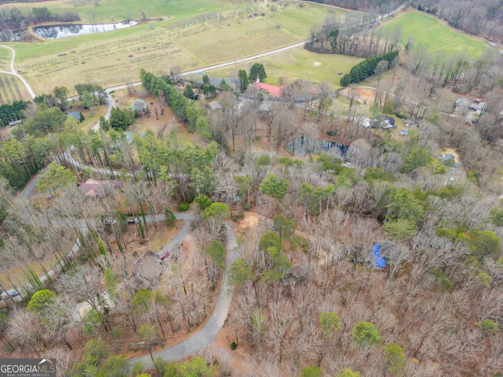 191 Applewood DR Tiger, GA 30576