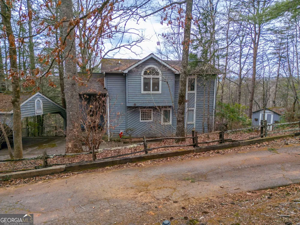 191 Applewood DR Tiger, GA 30576