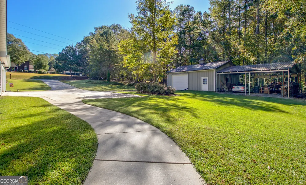 1040 Bob Smith RD Sharpsburg, GA 30277