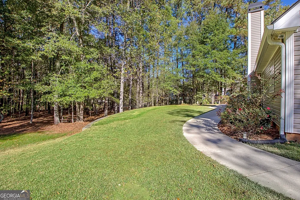 1040 Bob Smith RD Sharpsburg, GA 30277