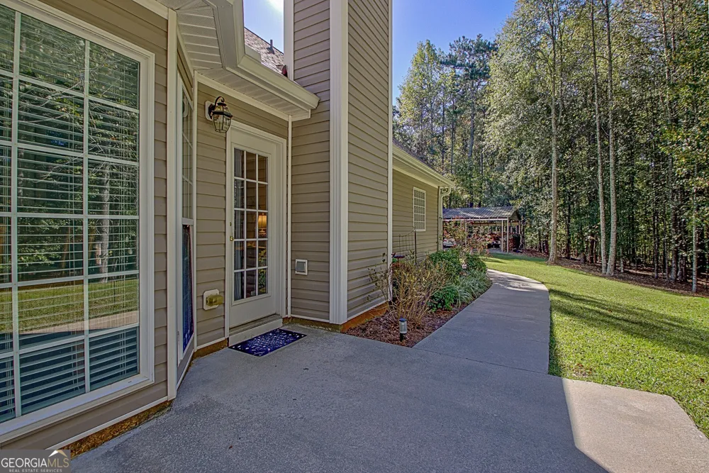 1040 Bob Smith RD Sharpsburg, GA 30277