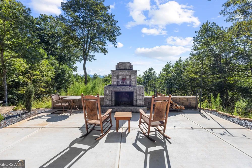 832 Scenic Mountain View RD Blue Ridge, GA 30513