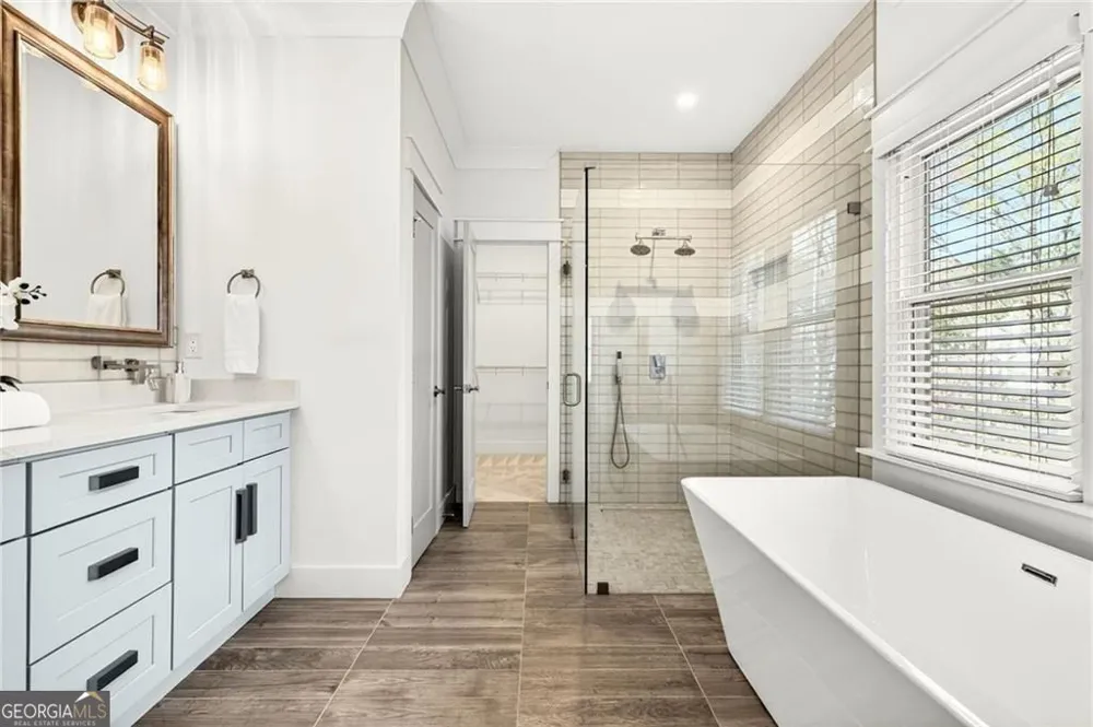 5989 Kenn Manor WAY Norcross, GA 30071