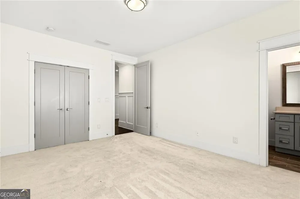 5989 Kenn Manor WAY Norcross, GA 30071