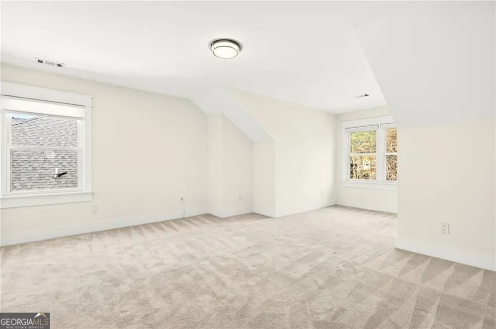 5989 Kenn Manor WAY Norcross, GA 30071