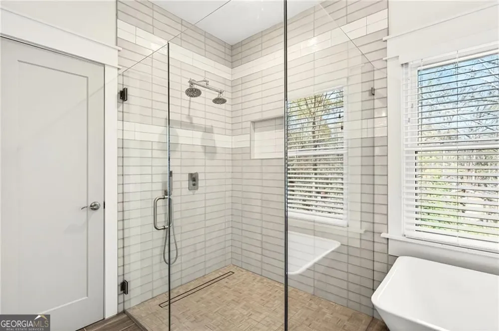 5989 Kenn Manor WAY Norcross, GA 30071
